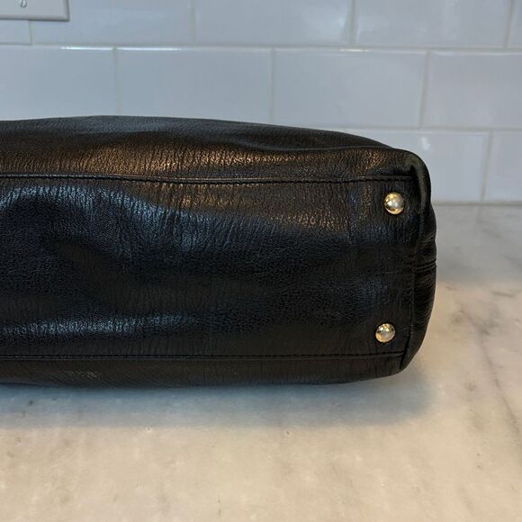 Michael Kors Bag Purse Handbag Leather Medallion Large Tote Pocketbook - Picture 8 of 16